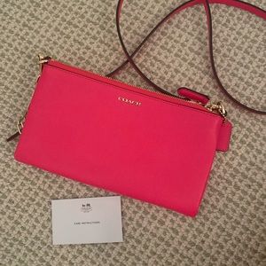 Pink Coach Crossbody Bag New🎀